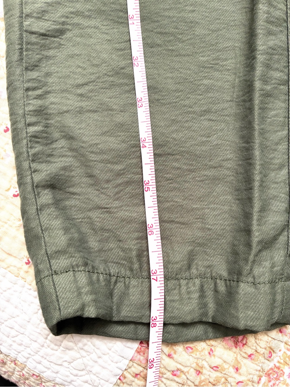 DKNY Cargo Utility Pants with Zip Pockets - Picture 5 of 10